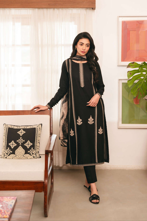 MAHAMIRA - 3PC UNSTITCHED DHANAK EMBROIDERED SUIT WITH DIGITAL PRINTED SHAWL D#2031